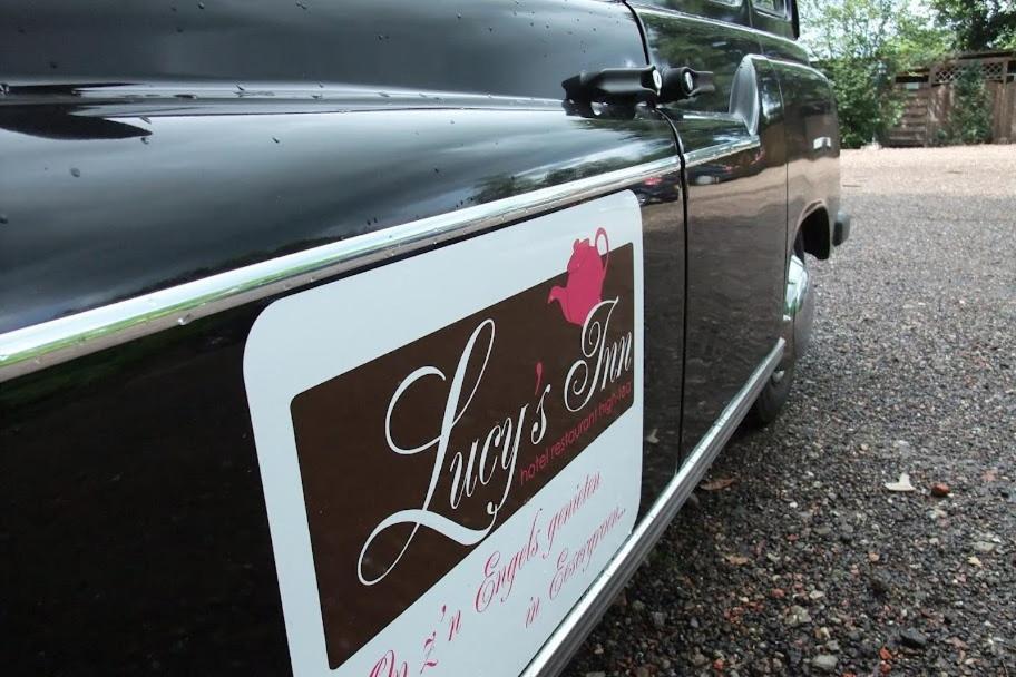 Lucy'S Inn Eesergroen Eksteriør bilde